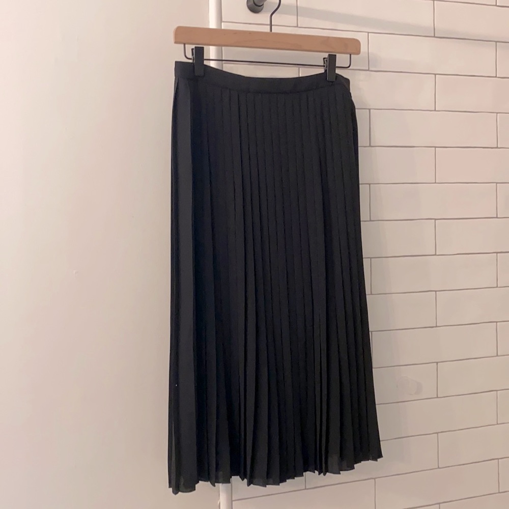 J crew midi pleated skirt in black